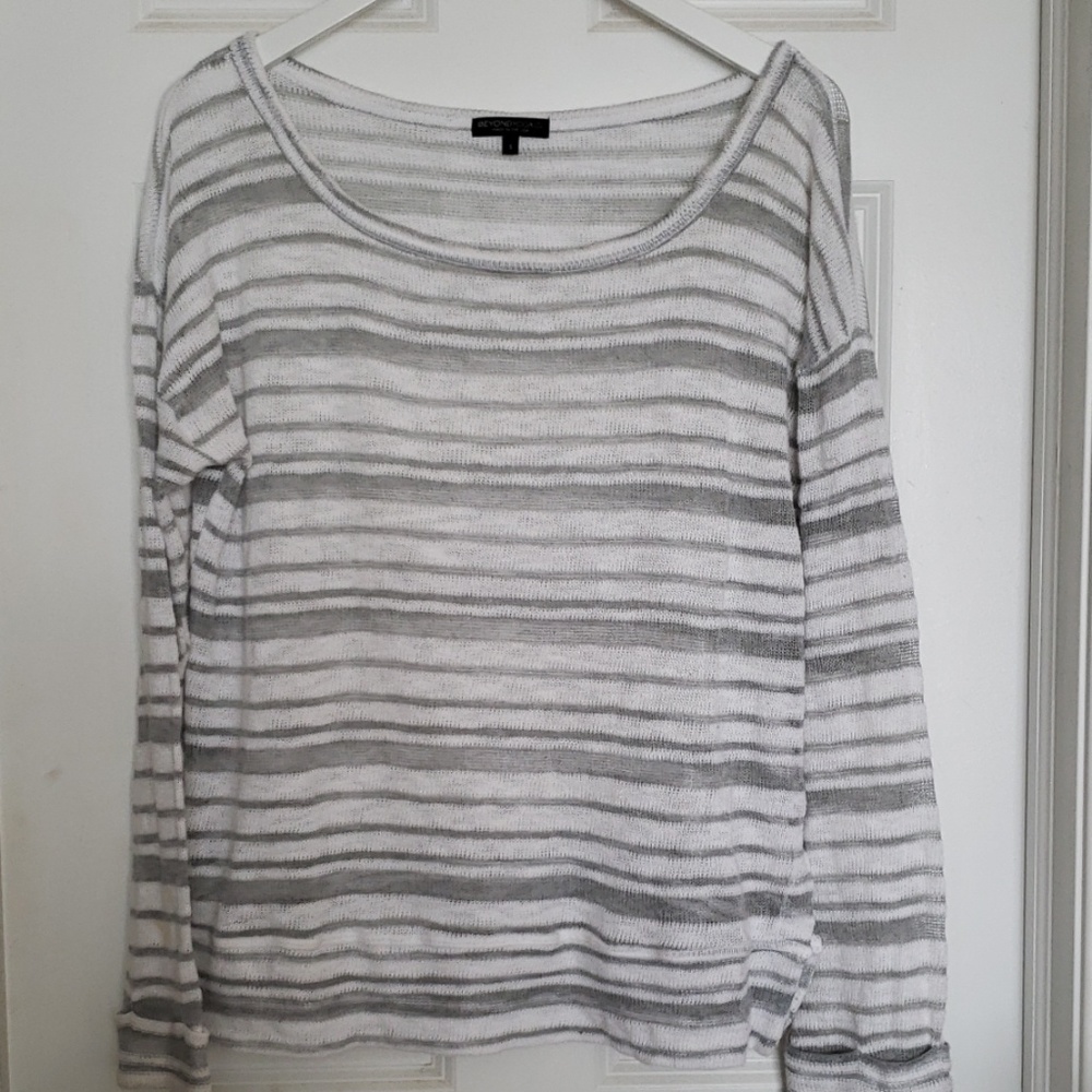 Beyond Yoga sweater